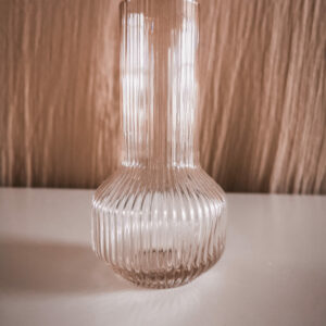 Vase fuselé strié Anna