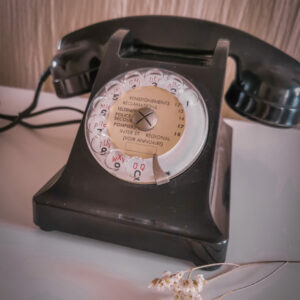 Téléphone vintage noir
