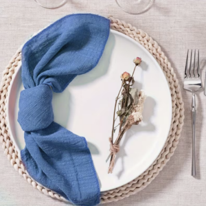 Serviette élégante bleue roi