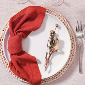 Serviette élégante rouge